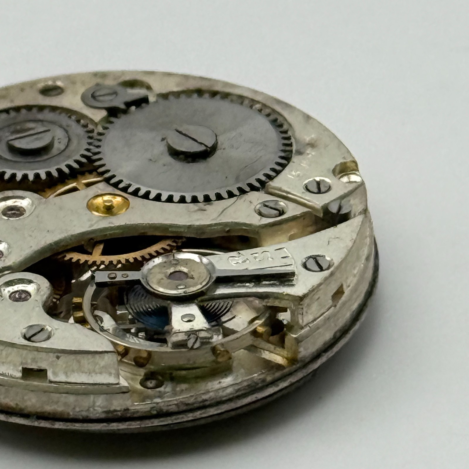 FHF 2 Watch Movement Grosvenor 15 Jewels Swiss Manual Wind Parts Repair 26.6mm