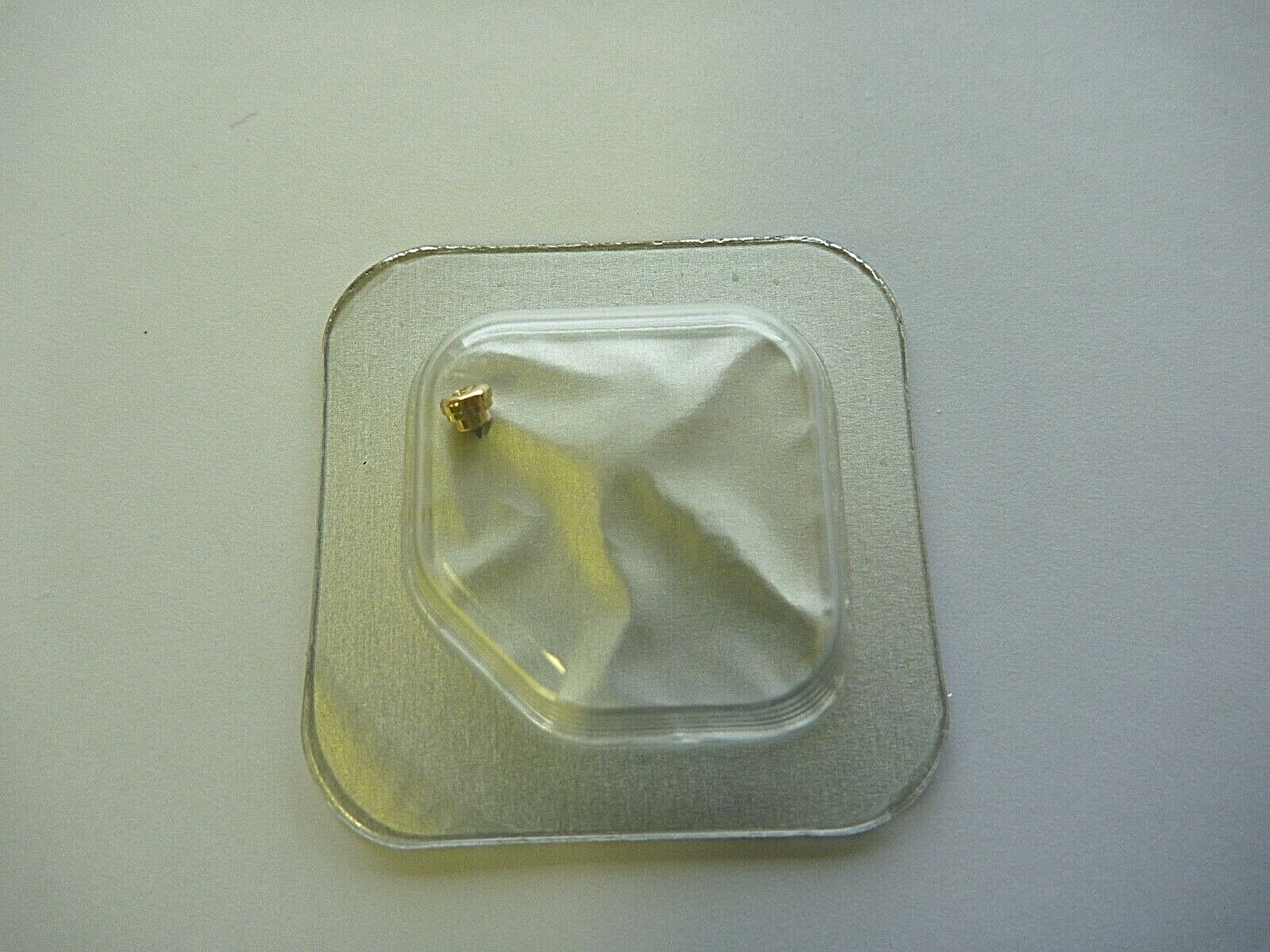 Piaget Polo 15201 C70, new original yellow pusher. GV090069 9103 1483