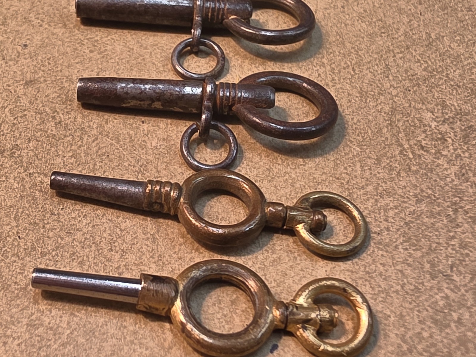 Lot Of 4 Vintage/Antique Pocket Watch Winding Keys-Mixed Sizes