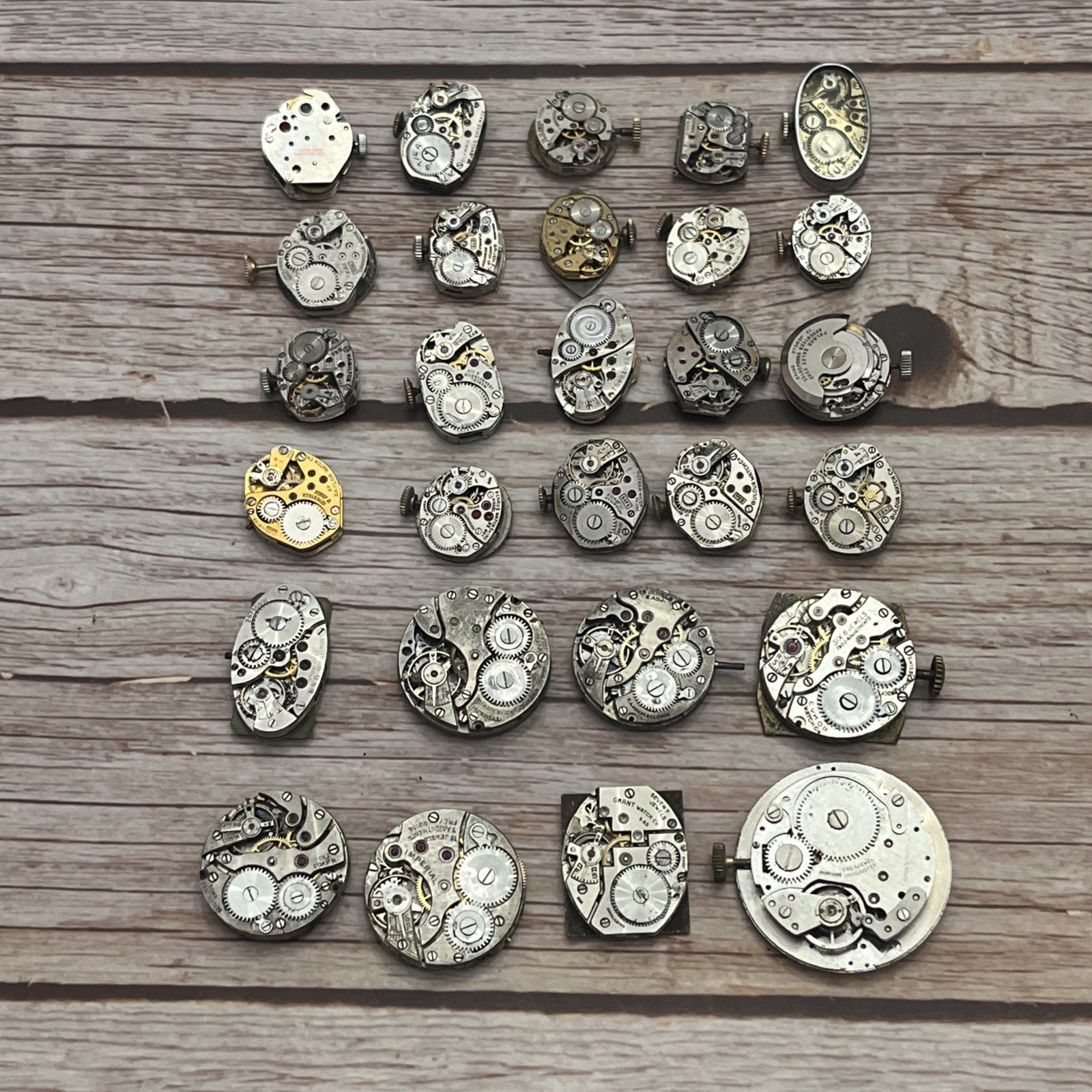 28x Lot Vintage Mechanical Watch Movements Watchmaker Bulova Elgin Gruen Benrus
