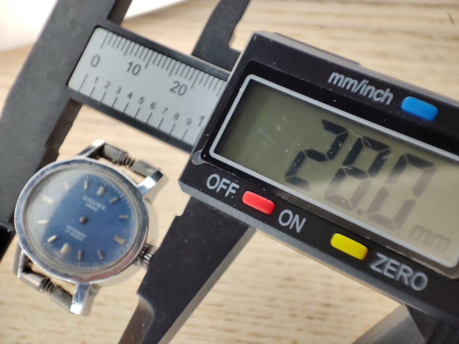 Cauny Watch movement FHF ST 69-21 – 28 mm – for parts and spares