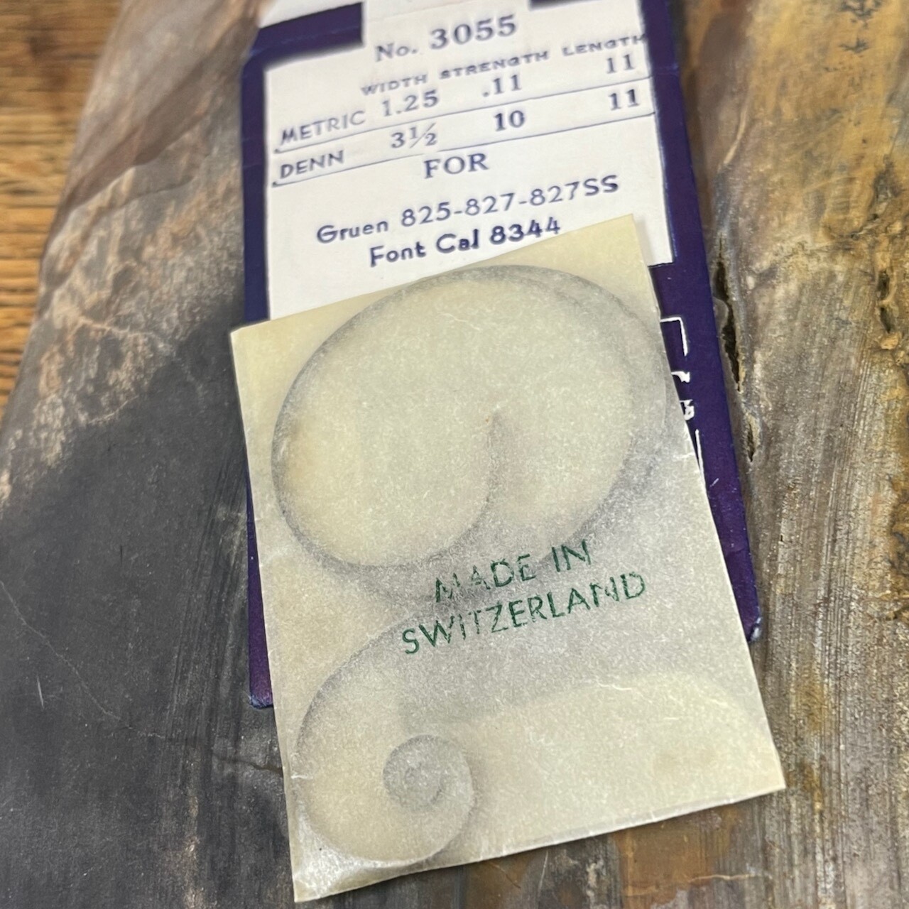 Packaged vintage Gruen 825 movement 1920s watch Mainspring Swiss Part 827 827SS
