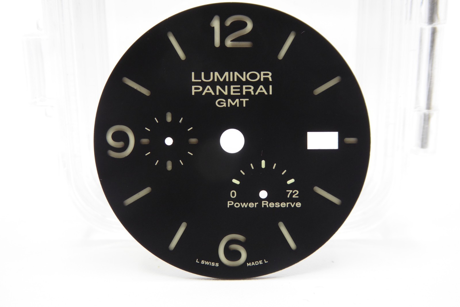 Panerai Luminor 1950 3 Days GMT Power reserve PAM00321 dial