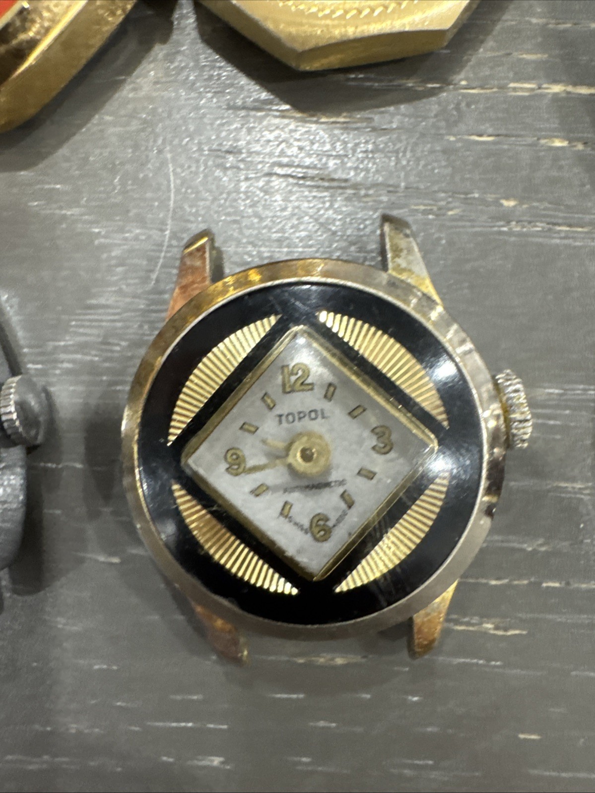 Vintage Lot Of 8 Watches Without Bands For Parts Or Repairs. Unique, Collectible