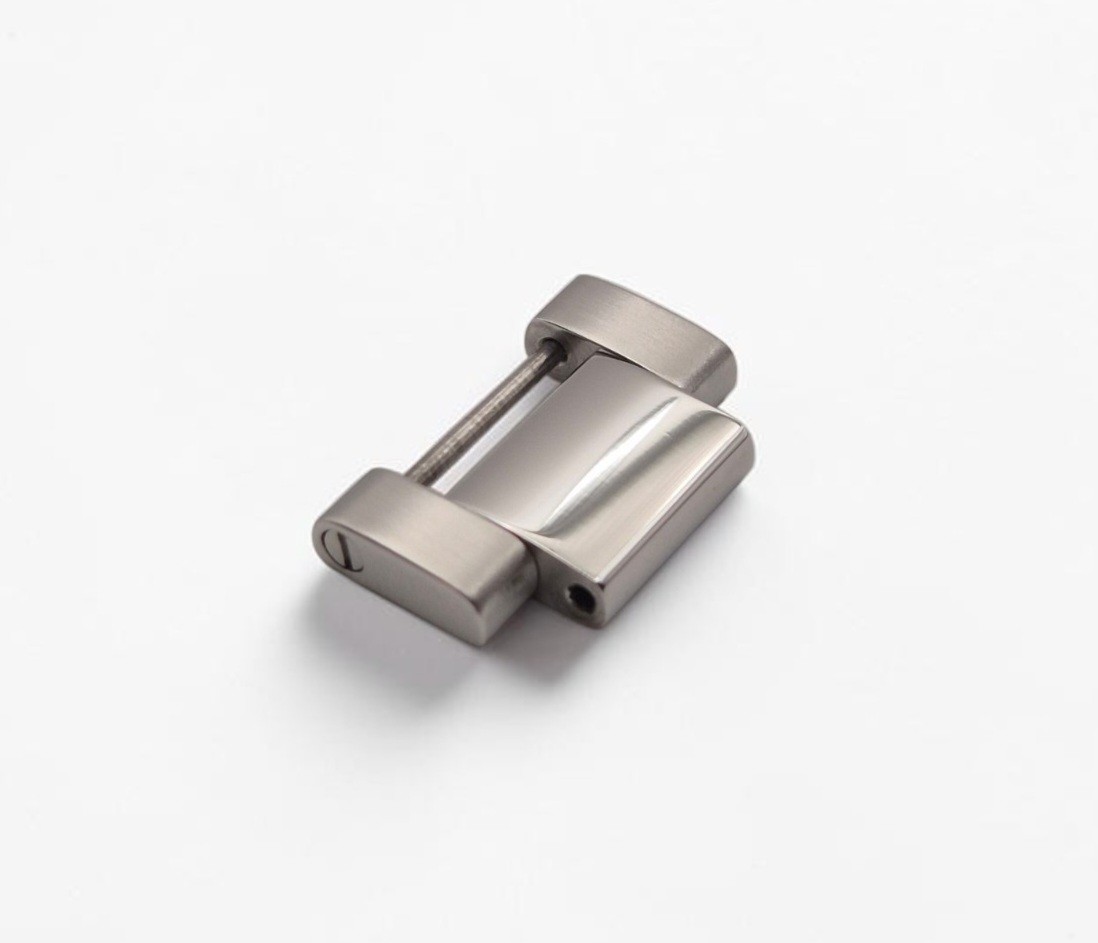 Omega Aqua-Terra links 1566/692 17 x 8mm Polished center & edges