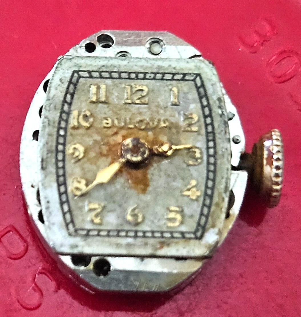 VINTAGE~BULOVA 5AB~17J SWISS WATCH MOVEMENT (GOOD BALANCE)