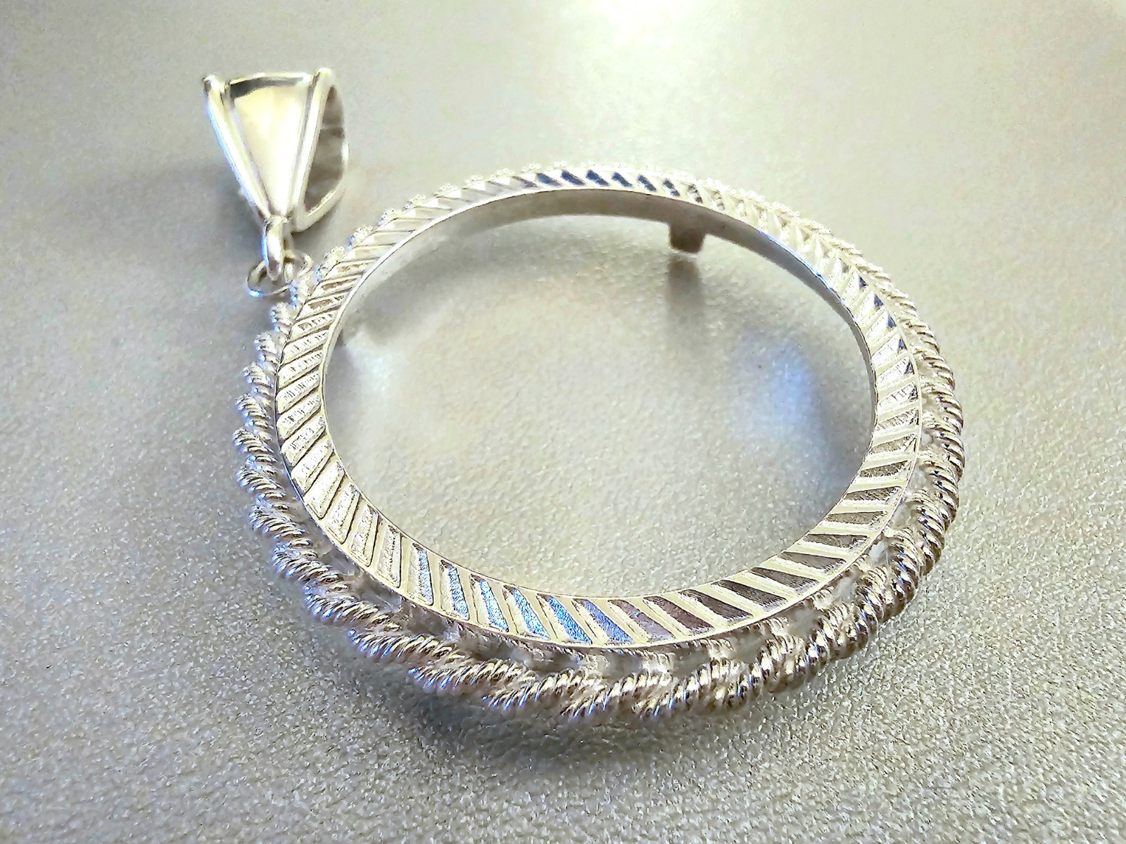 925 Sterling Silver Rope Edge Bezel for 36mm 1 Onza Plata Libertad Coins