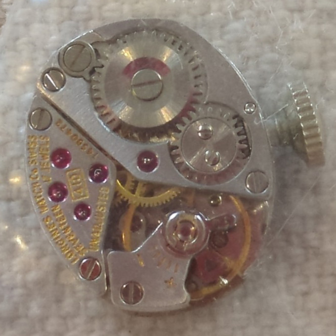 Lot of 9 Vintage Ladies Dress Watch Movements For Parts or Repairs. See Pictures