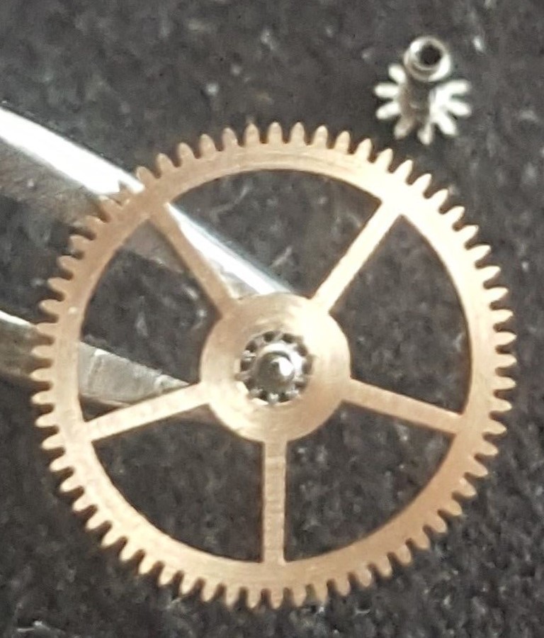 Omega Caliber 330 Part Number 1224 (Center Wheel with Canon Pinion)