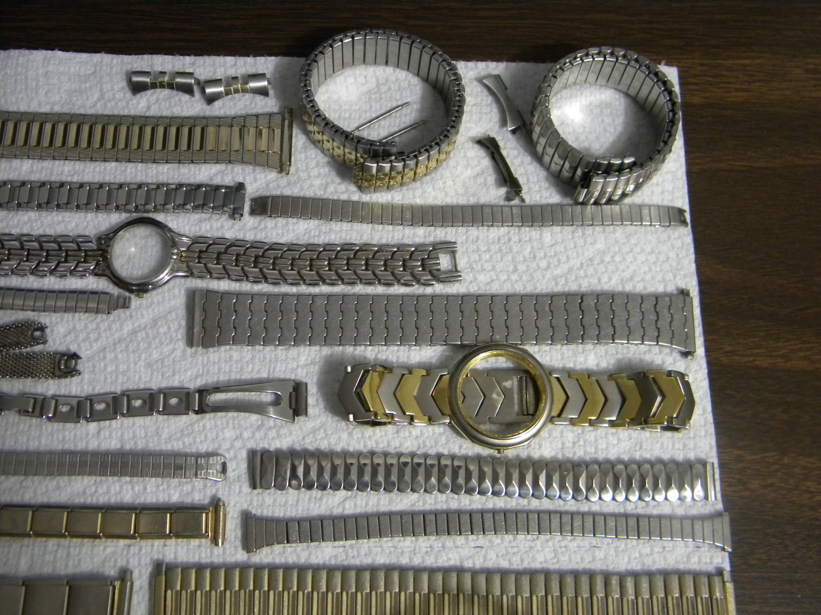 Lot of 27 Men’s Ladies Stainless Steel or Other Wrist Watch Bands and Parts #1