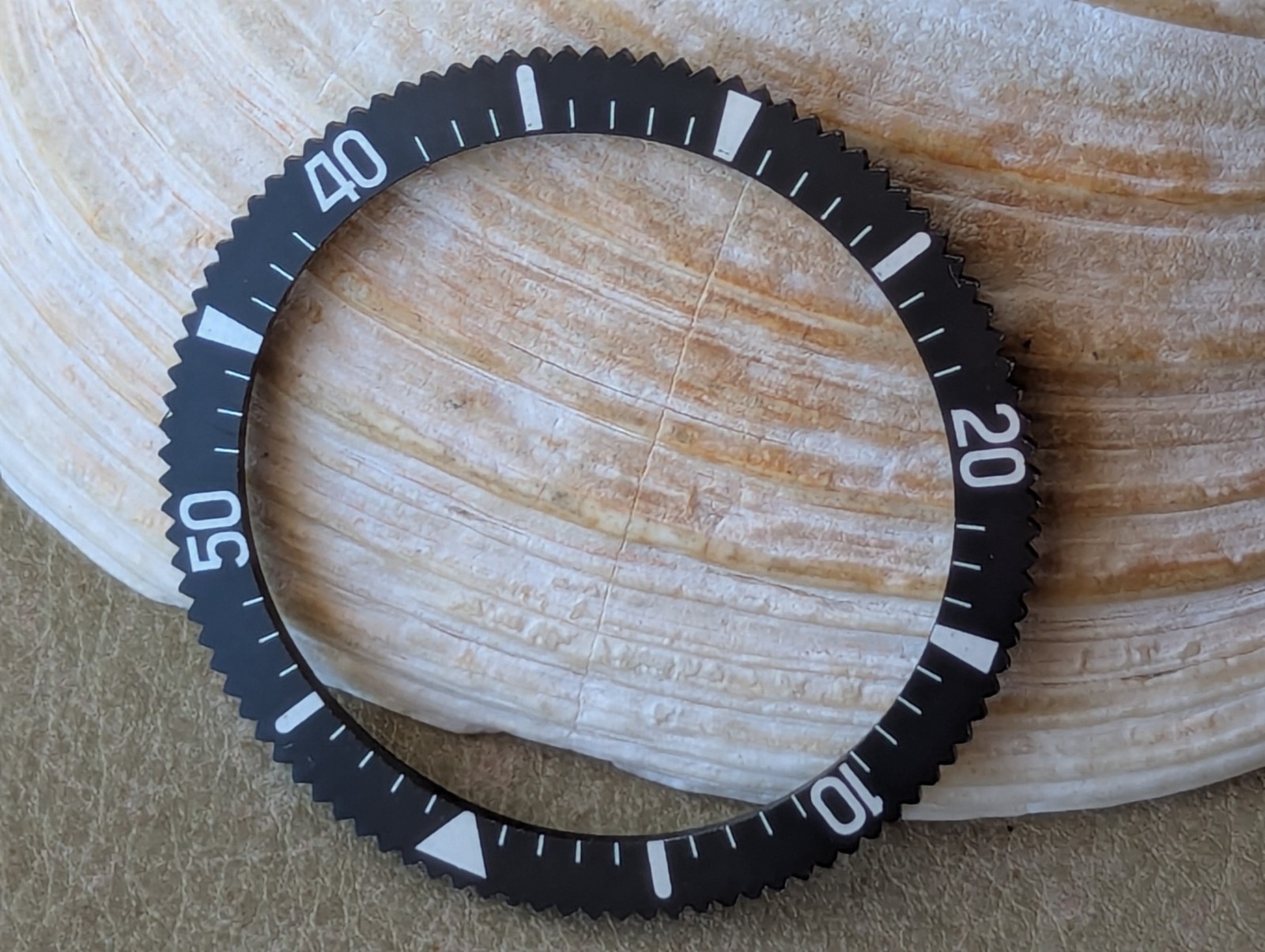 Vintage 1970’s Bulova Caravelle ‘B174’ Diver Countdown BEZEL FOR 7085 CASES ONLY