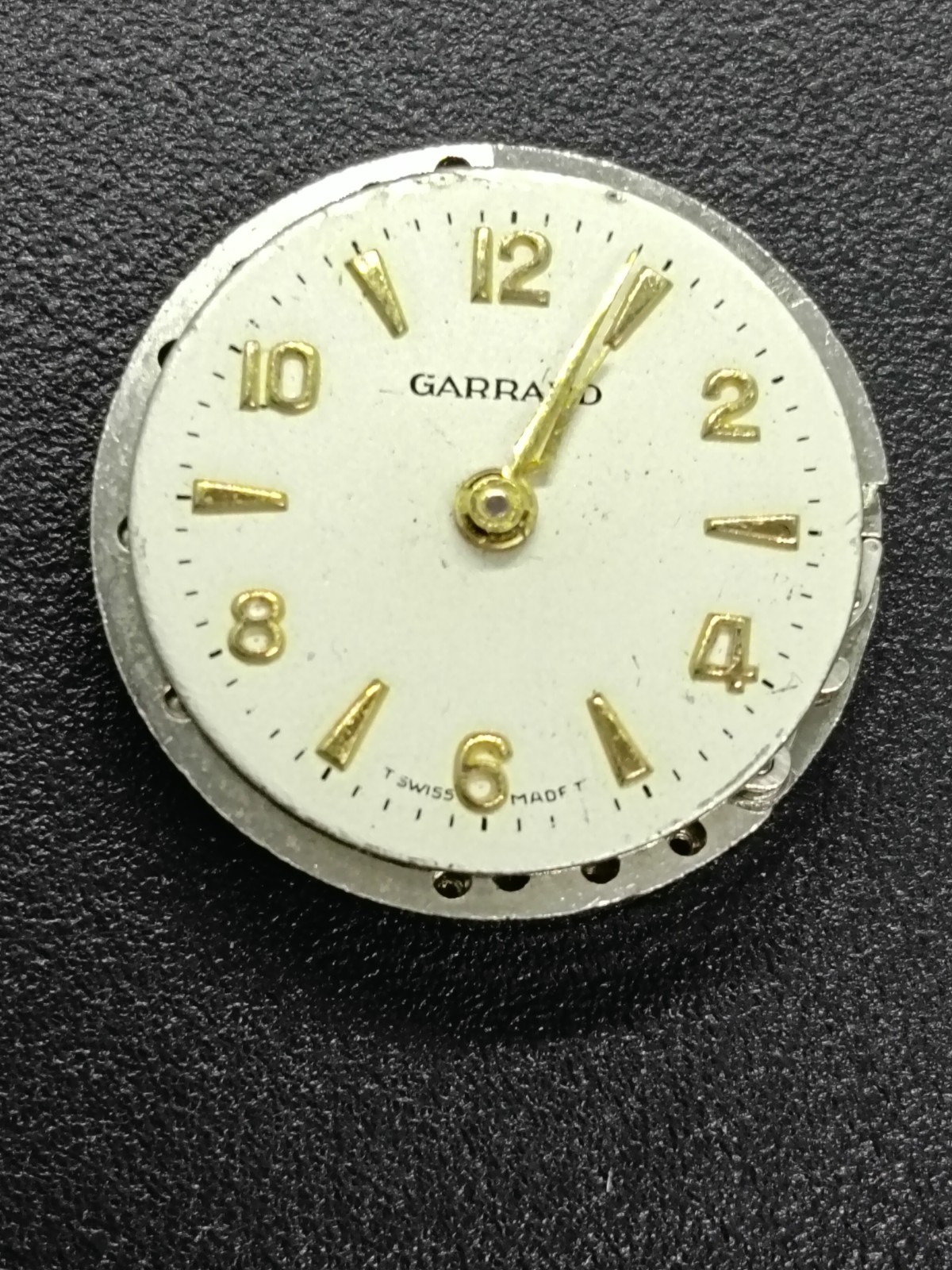 VINTAGE GARRARD GENTS 17 JEWELS WRISTWATCH MOVEMENT.