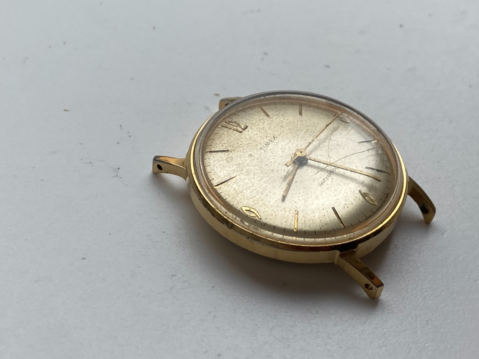 VINTAGE MEN WATCH SALE FOR PARTS TIMEX GREAT BRITAIN SCOTLAND