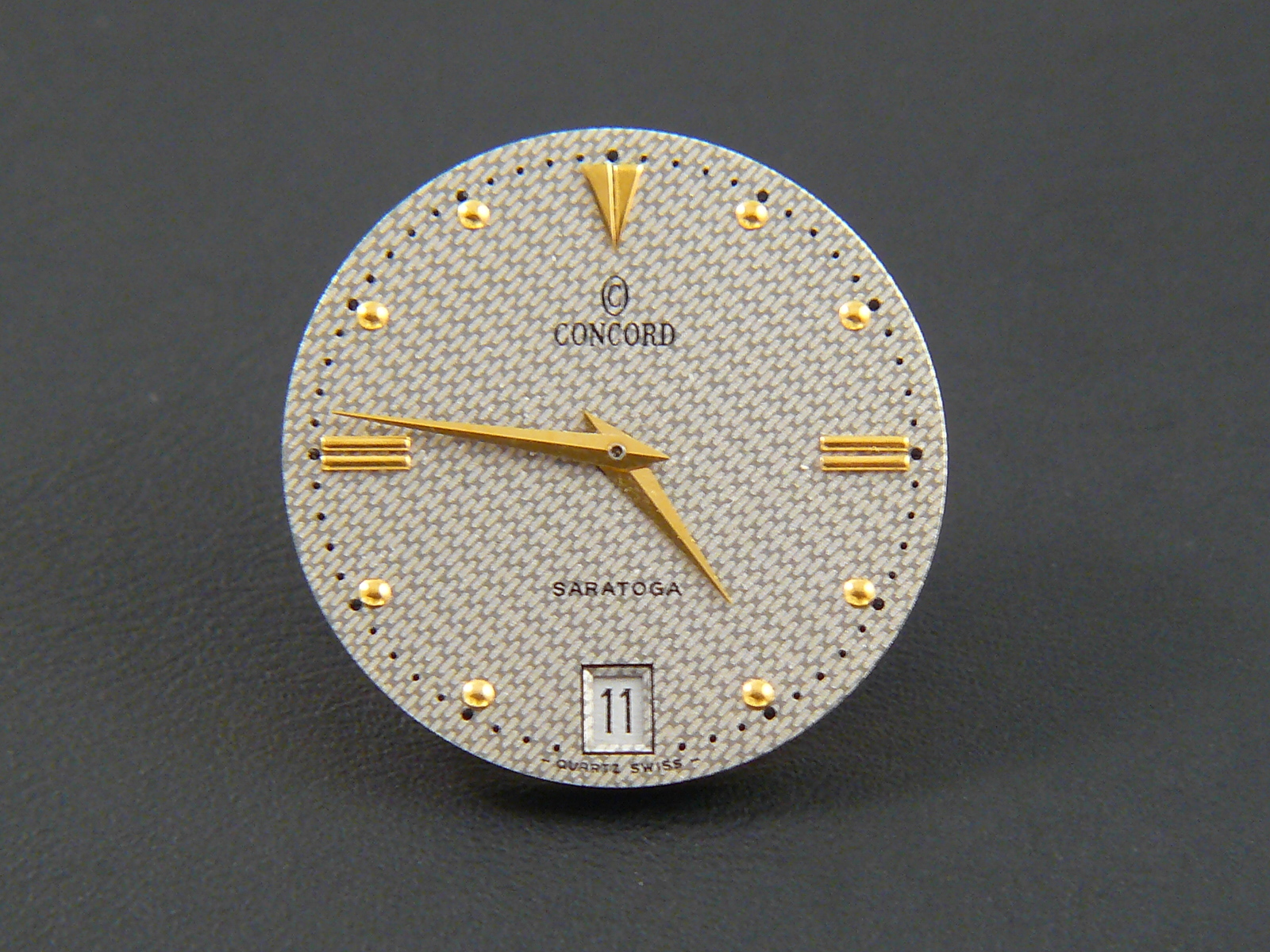 Concord Saratoga Silver-Gold dial, hands, date, incompl. ETA mov. 255.121 parts