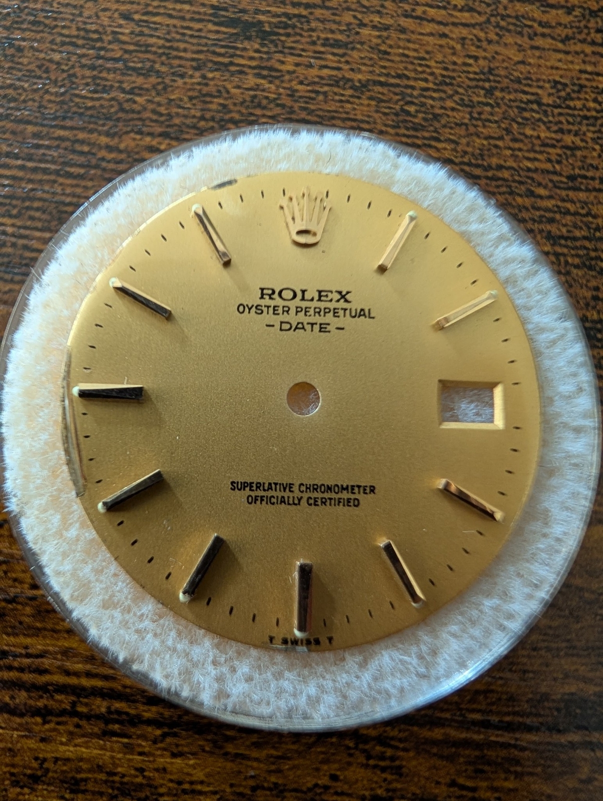 ROLEX OYSTER PERPETUAL DATE 34MM NON-QUICK DIAL – POOR CONDITION 1500/1501