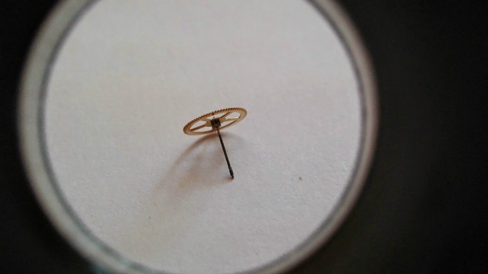 JAEGER LECOULTRE – CAL 825 227 – SWEEP SECOND WHEEL – Shorter