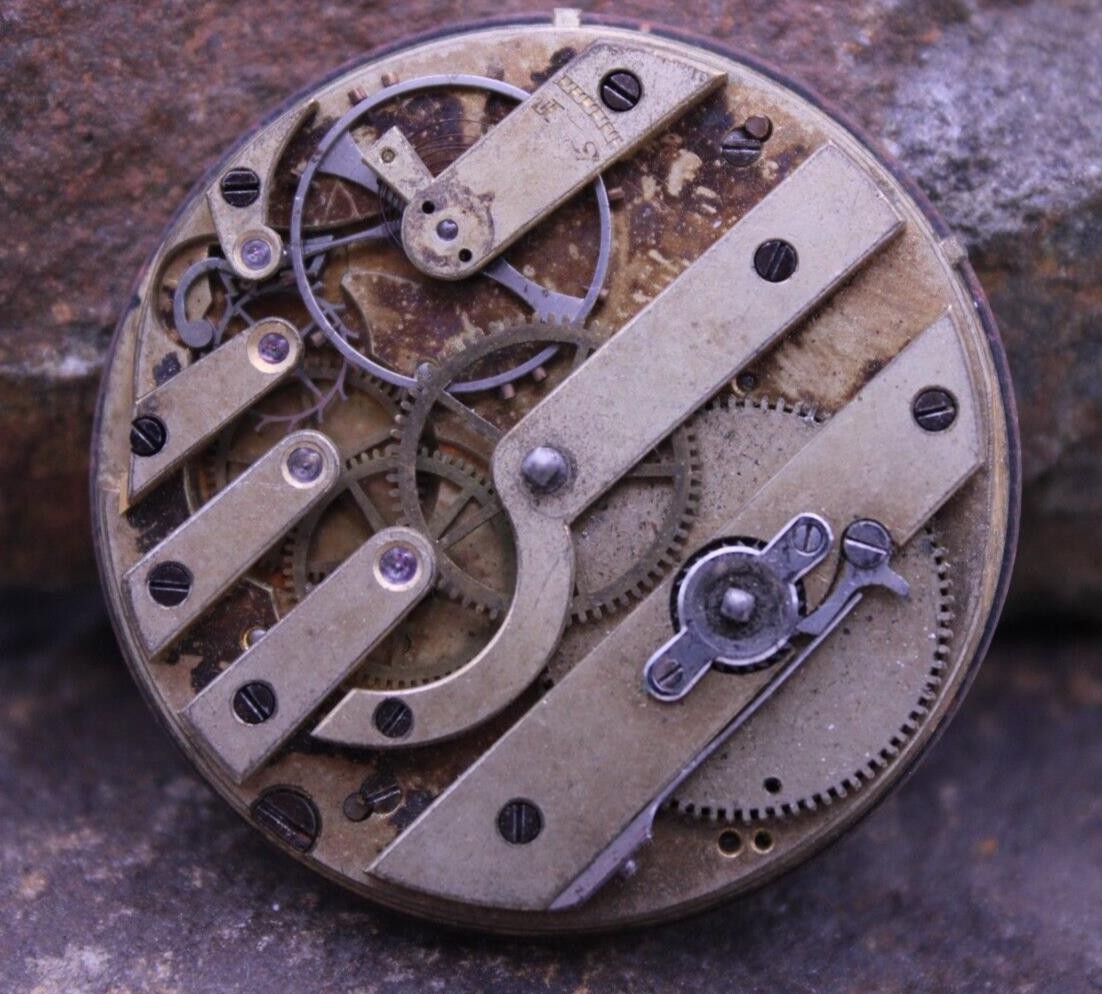SWISS POCKET WATCH MOVEMENT 3 FINGER 41.7mm DIAL 40.5mm MOVT KEYWIND (A6)