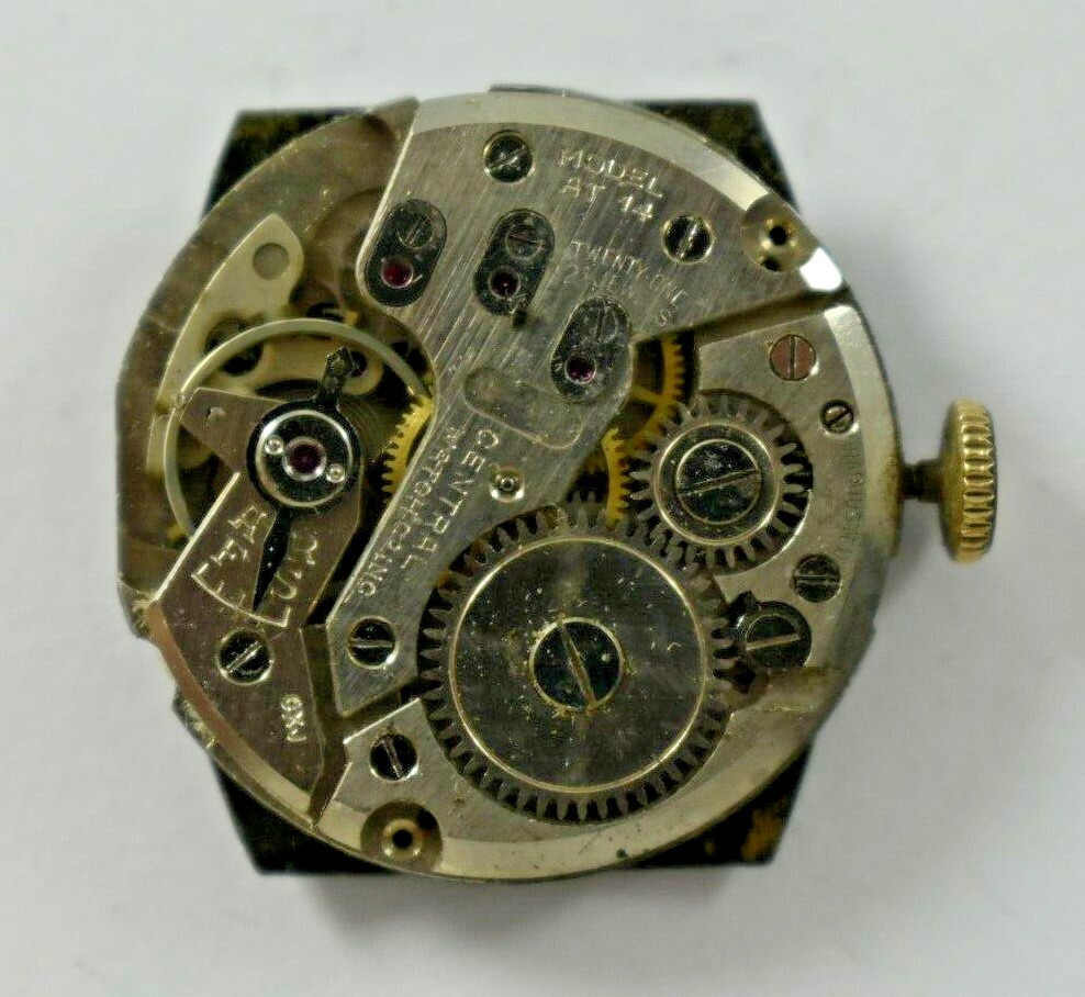Vintage Central Hand Wind Mechanic 21J Model AT14 Wrist Watch Movement lot.t