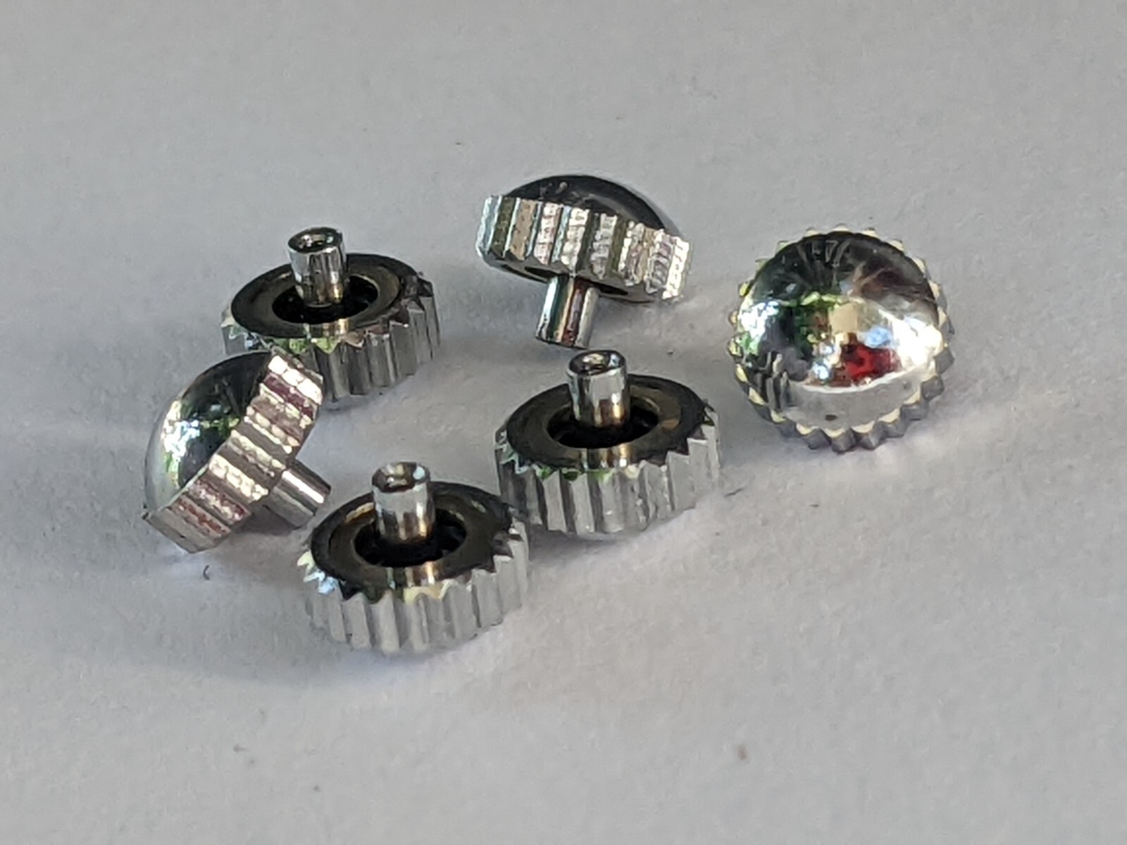 Waterproof crown diam. 5.25mm, tap 0.90mm, tube 2.50mm Chrome or Gilt x 6 pcs