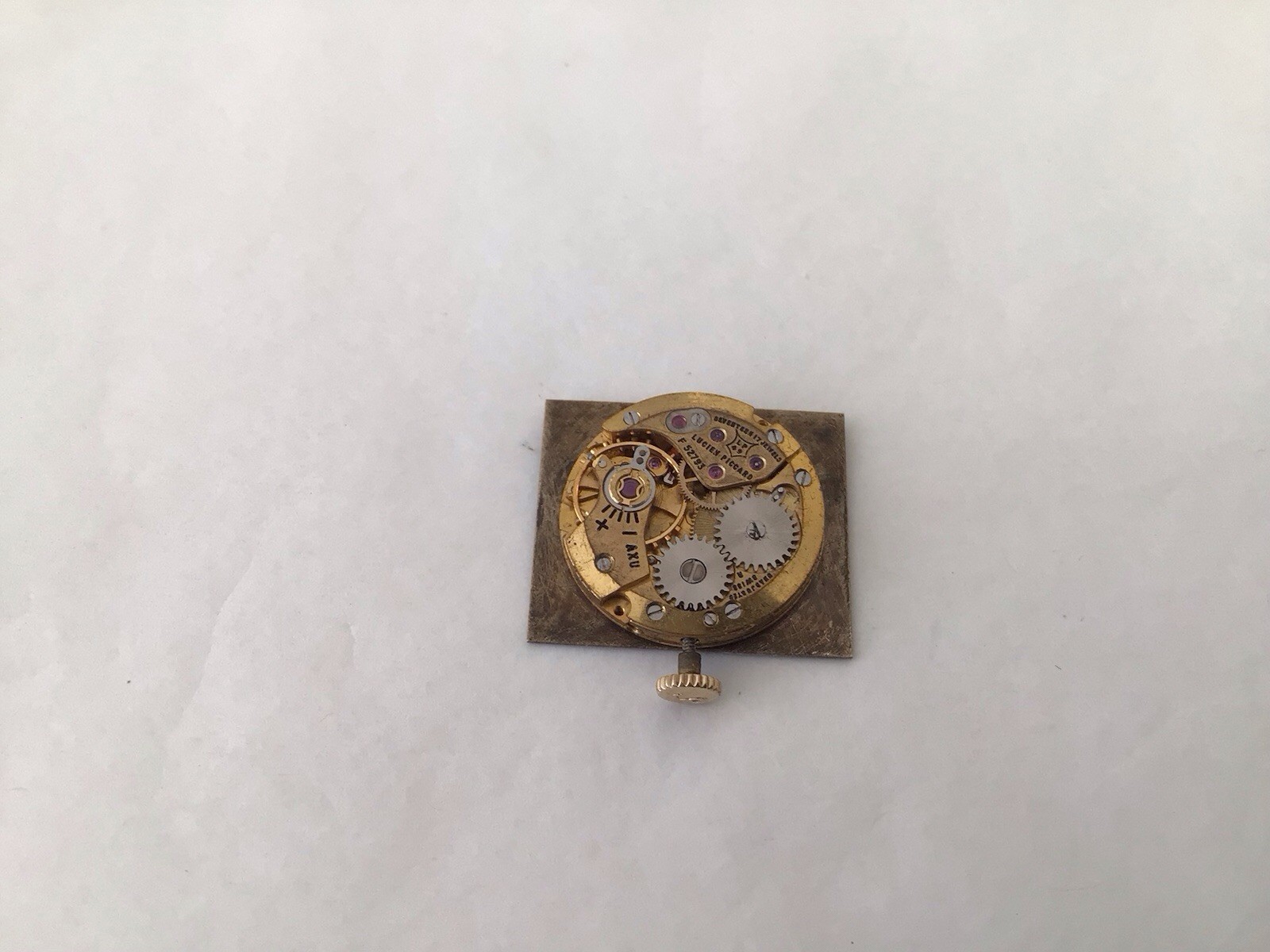 Vintage Lucien Picard Swiss Movement 17j, LP-49.,for parts,balance wheel good.