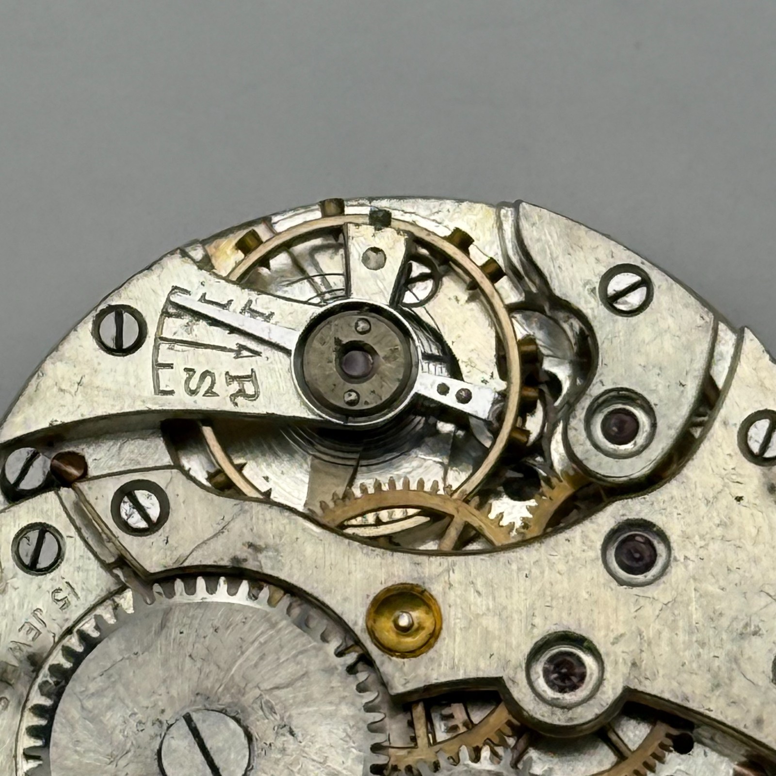 FHF 2 Watch Movement Grosvenor 15 Jewels Swiss Manual Wind Parts Repair 26.6mm