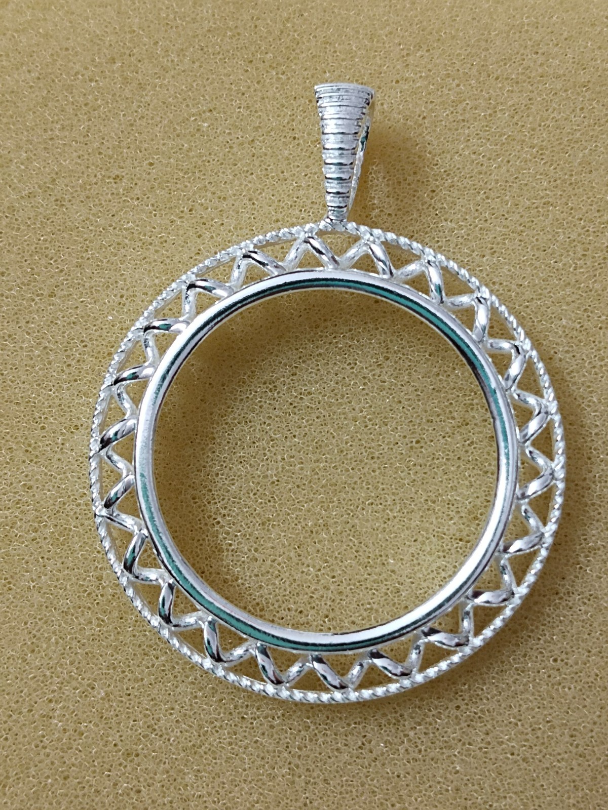 925 Sterling Silver Round Bezel Pendant Blank Bezel holder Coin Connector