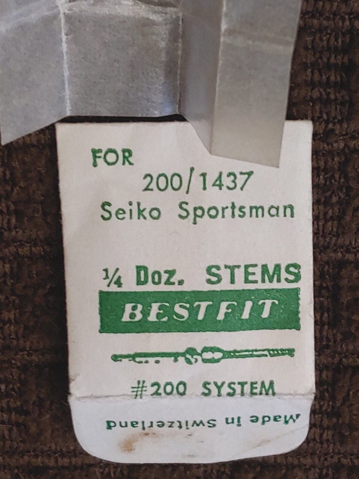 SEIKO SPORTSMAN CALIBRE #1437 STEM, NOS. 200/1437 NO CORROSION.
