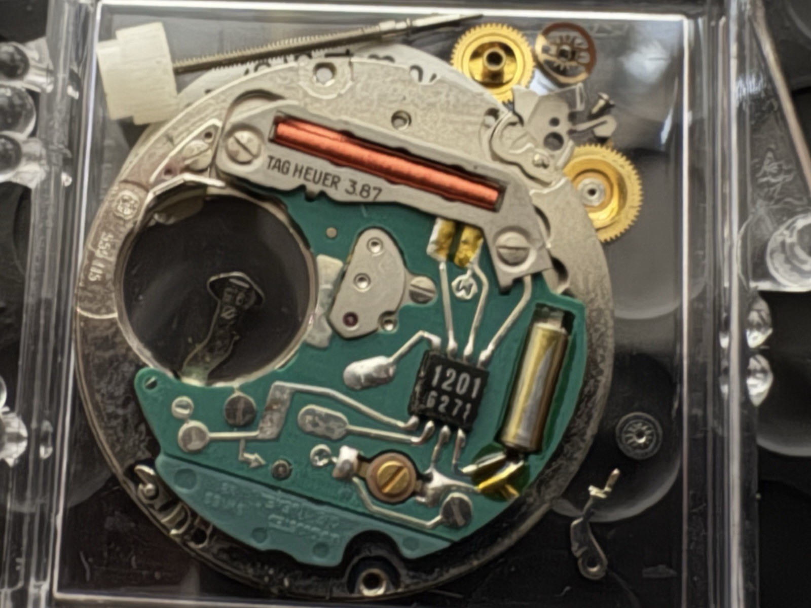 TAG Heuer 3.87 Watch Movement Swiss Quartz Caliber ETA 555.115 Parts