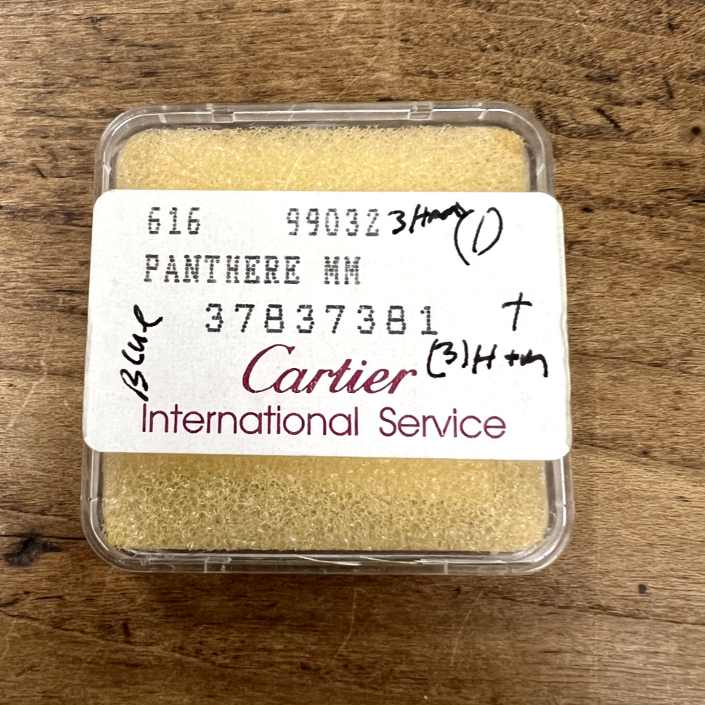 Genuine New Cartier Panther MM Blue Two Hand Set Part# 37837381