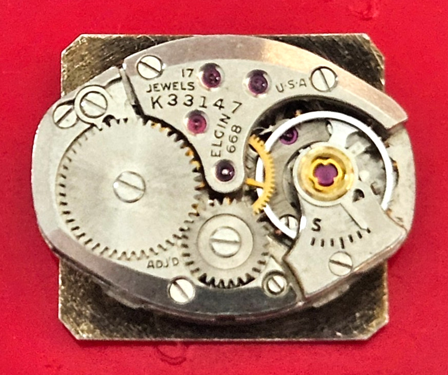 ELGIN SHOCKMASTER 668 17J Watch Movement (BALANCE RUNS) lot125