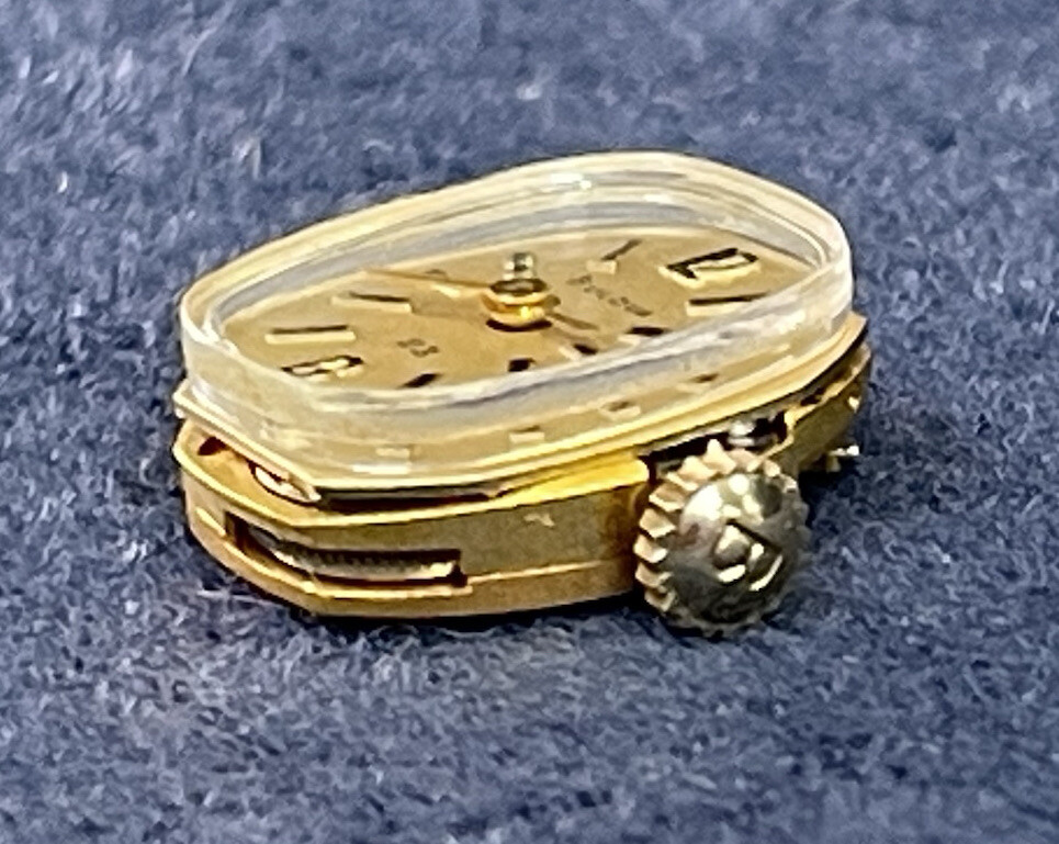 Vintage ART DECO BULOVA Velvet Box & BULOVA 5 AZ MOVEMENT 23
