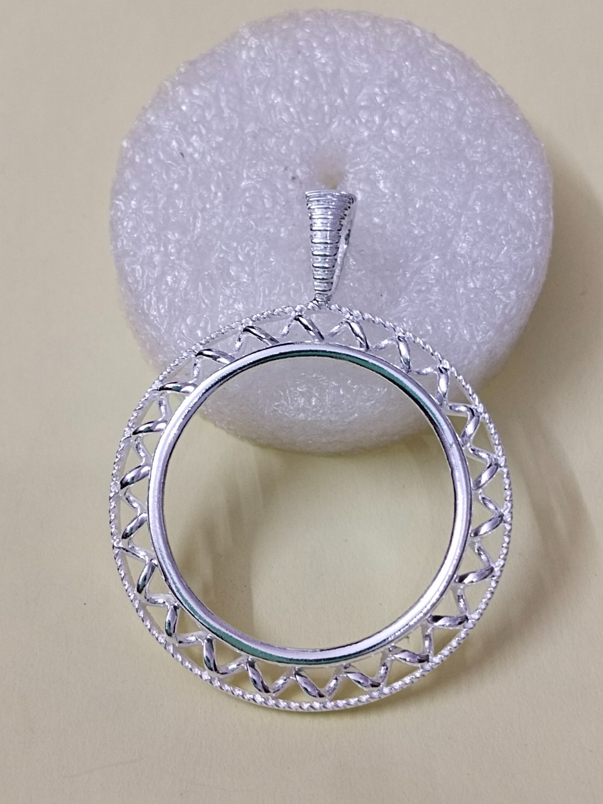 925 Sterling Silver Round Bezel Pendant Blank Bezel holder Coin Connector