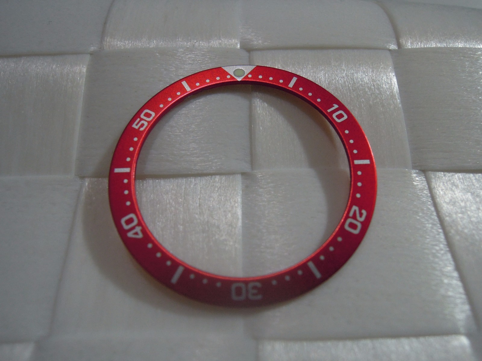 NEW RED FLAT BEZEL INSERT 33.5MM MEDIUM DIVERS SKX013 / SKX015 / 4205-0150-0156