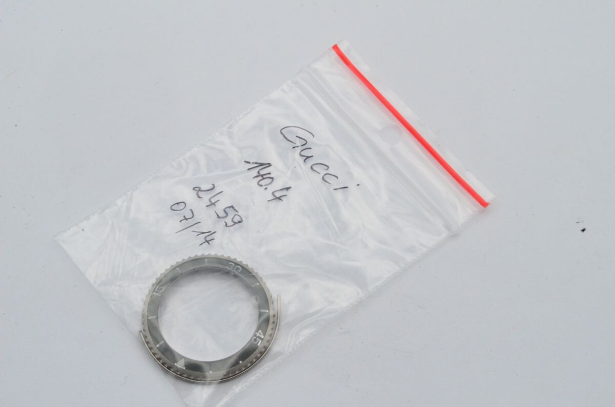 Gucci Bezel for Gucci Dive Women’s Watch Mens Watch 140.4 Vintage Rare