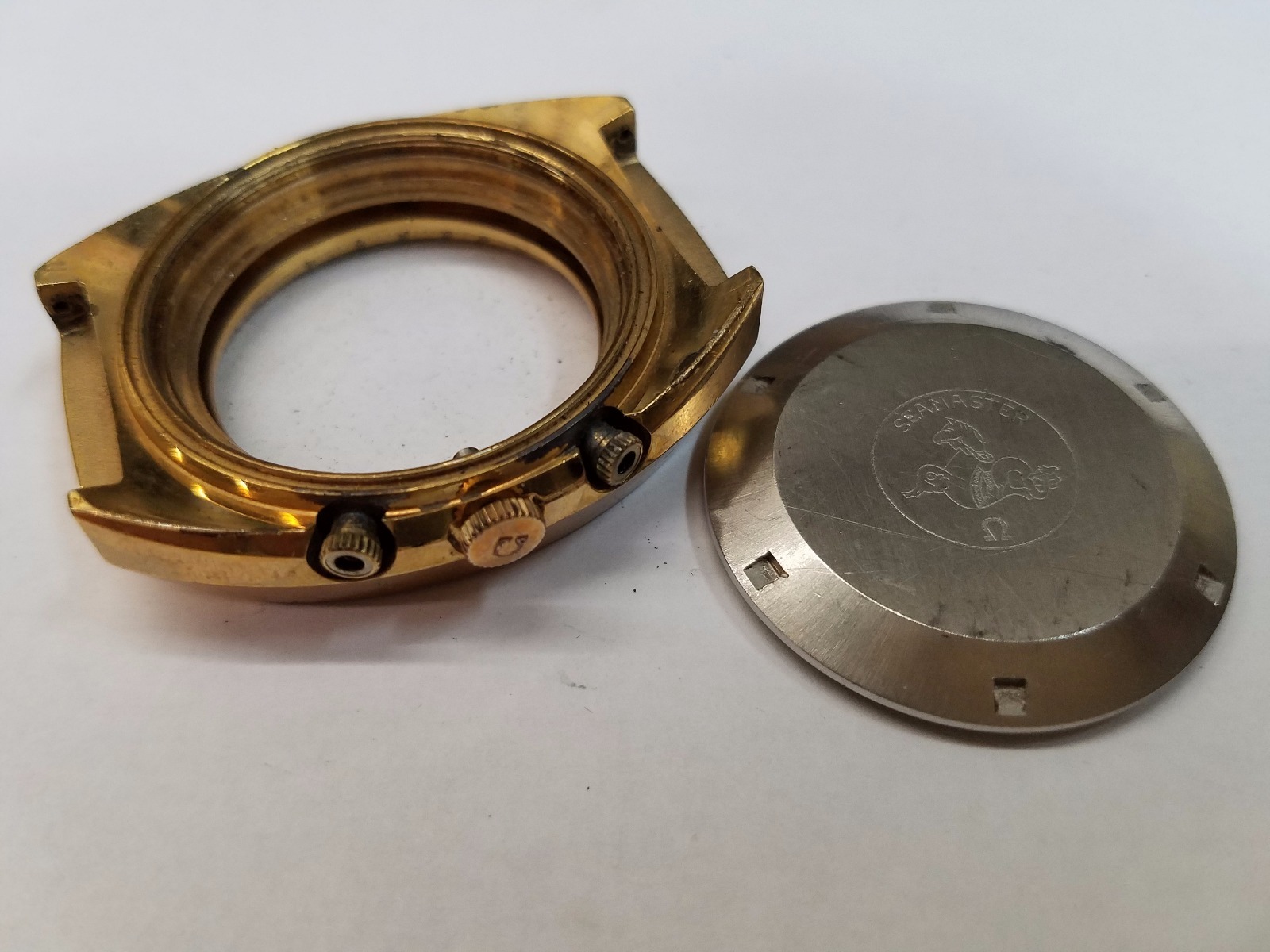 Omega Gold Plated case with Crown & Crystal Ref. 176.005