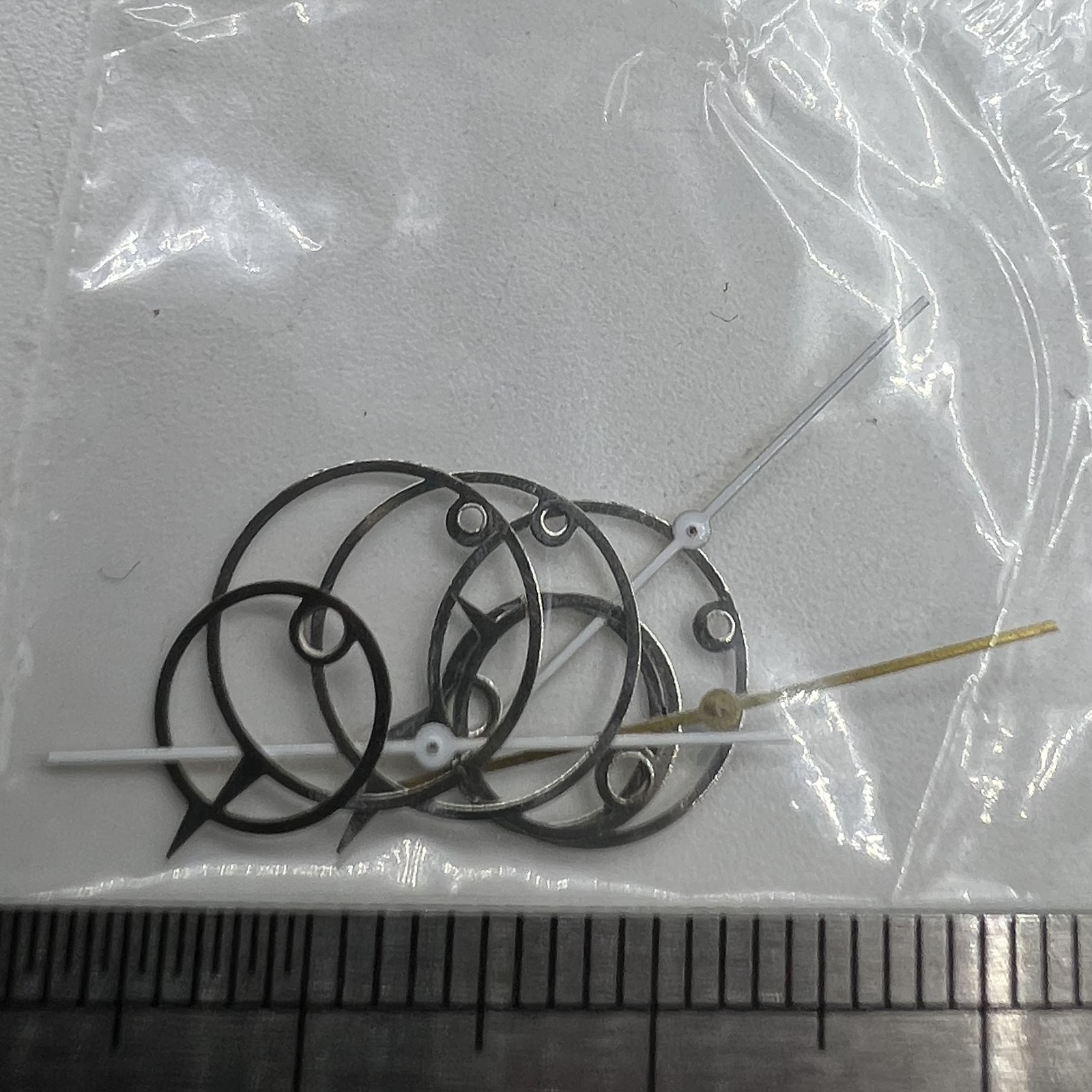 Watch Hands 11mm Round Pointed Irregular Fashion for Miyota 2035 Quartz Movement