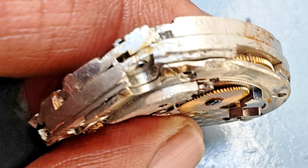 Orig ROLEX Sky-dweller movement CAL 9002 damaged incomplete crushed