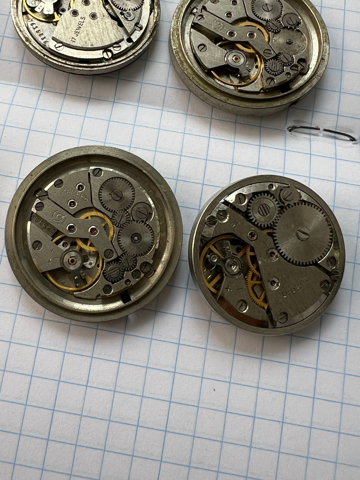 MOVEMENTS (25pcs) FOR MENS WRIST WATCH Raketa, Vostok, Slava etc. USSR for parts