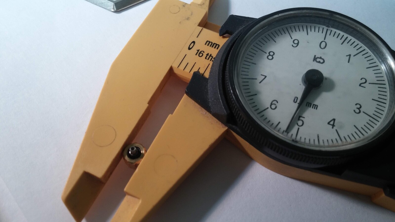 used Tag Heuer CROWN and 3 HANDS HA0017, Yellow crown 5.2mm plated/fading, yello