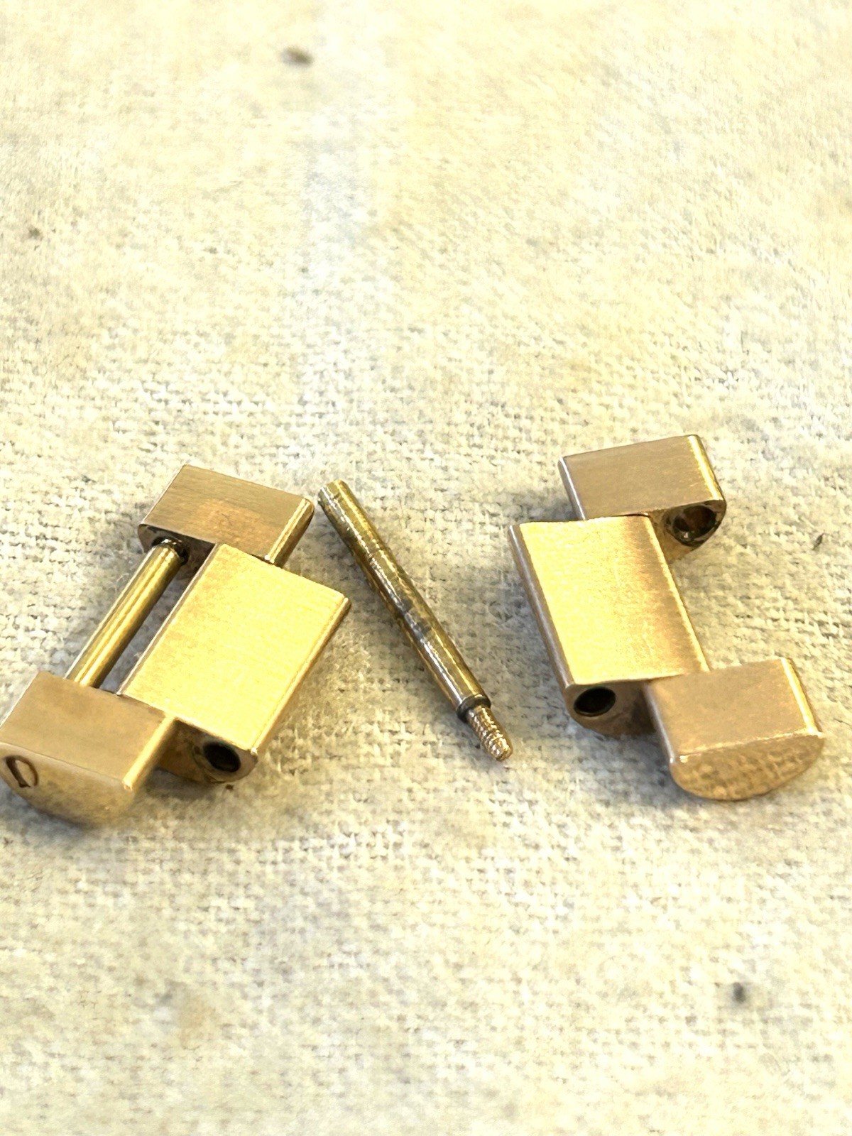 Rolex Presidential Solid 18k Gold Men’s 17mm Links (2) With Screws