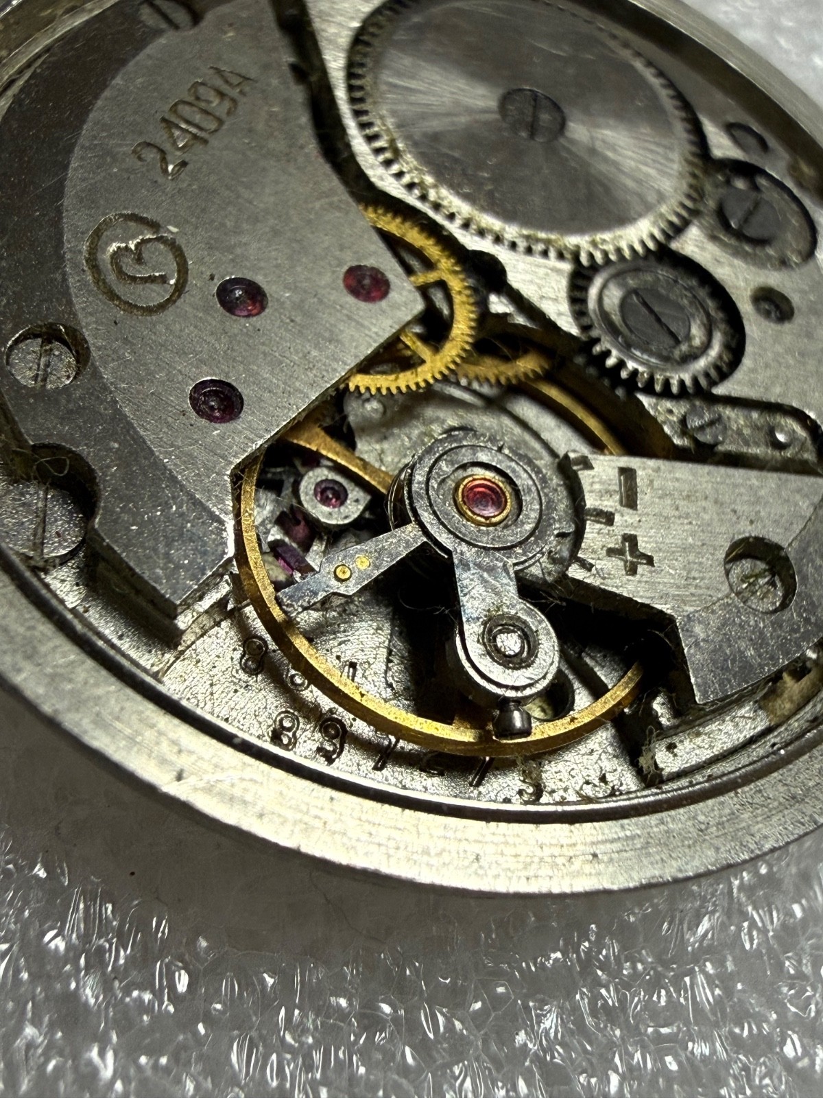 Watch movement USSR Vostok Cal.2409A plus Dial.For parts.