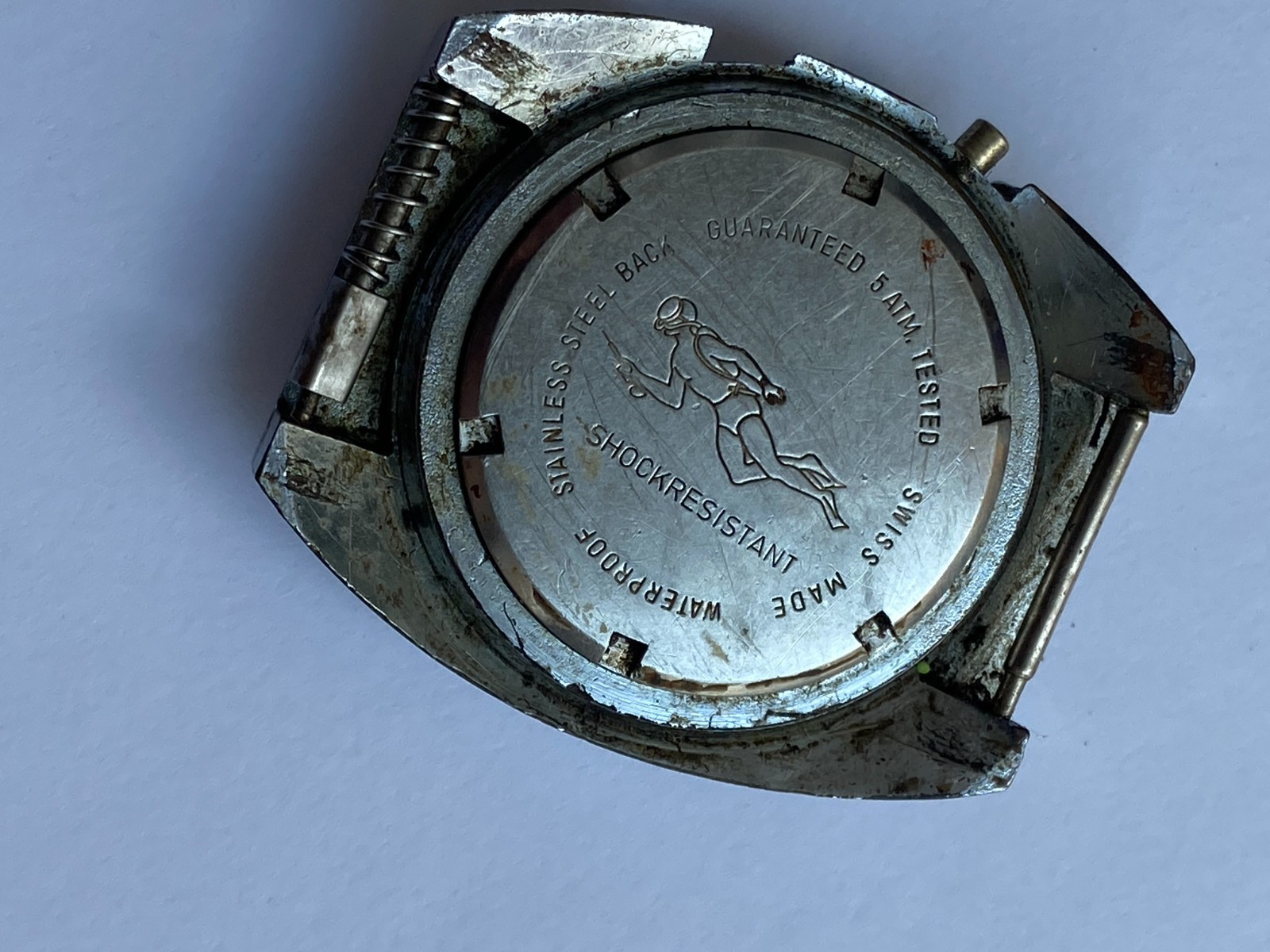 VINTAGE MEN WRIST WATCH SALE FOR PARTS REVLON DIVER OVERSIZE CAL. EB 8800