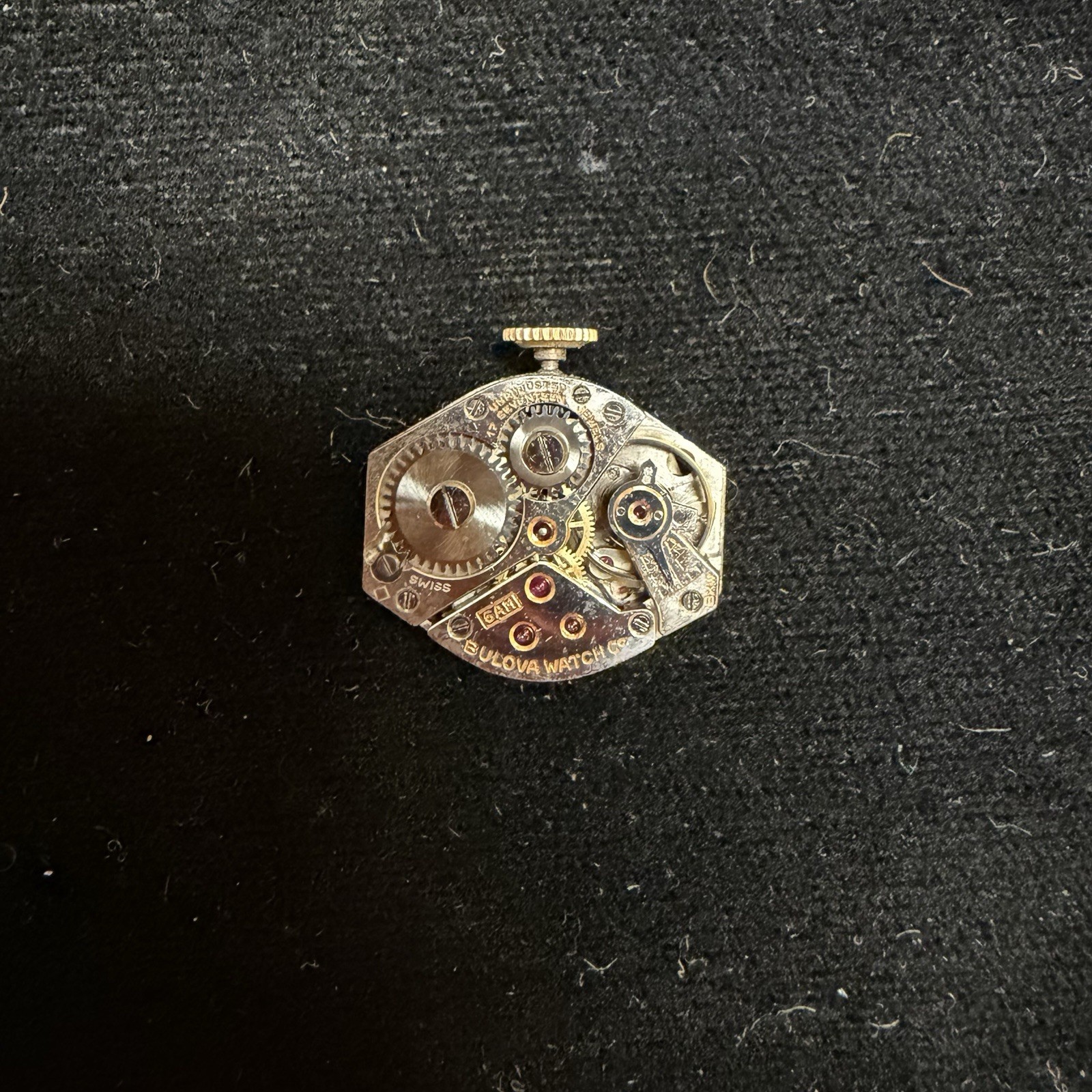 LADIES BULOVA 17J 6AM BXW Watch Movement Hampton Dial Runs Needs Serviced Read
