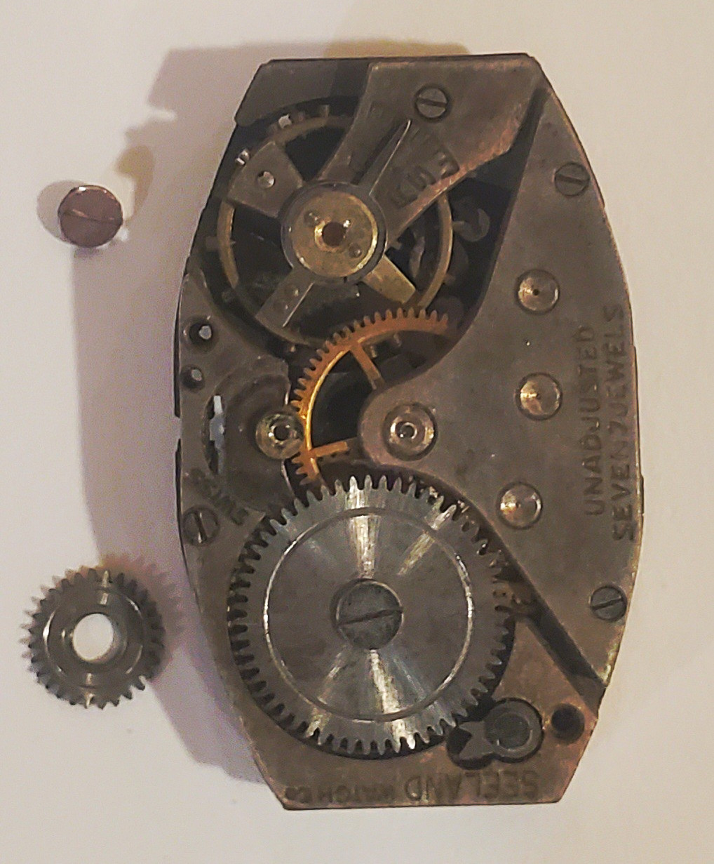 Seeland Mechanical Watch Movement 7 Jewels Unadjusted For Parts Or Repair