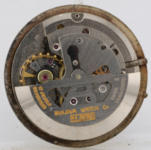 BULOVA cal. 11 AFAC, 17j SELFWINDING WRIST WATCH MOVEMENT, RUNS (LL)