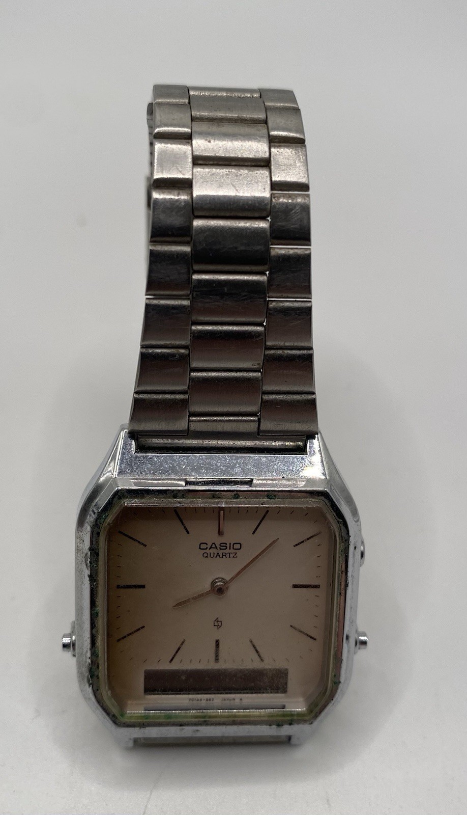 Casio 308 AQ-222 SS Quartz Vintage Men’s Watch For Parts See Description