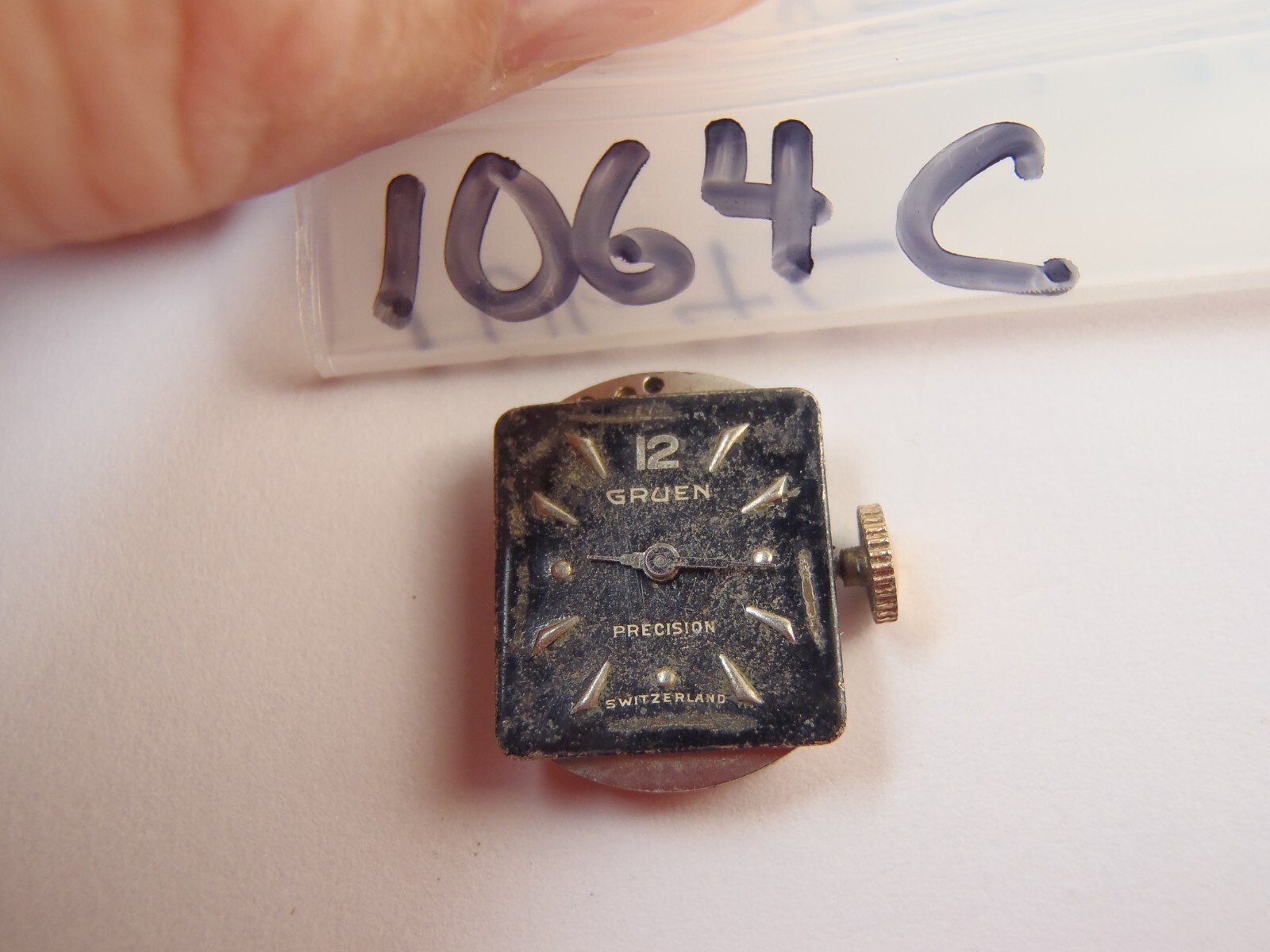 Gruen Precision 275 Watch Movement 17J Hand Winding for Repair or Parts
