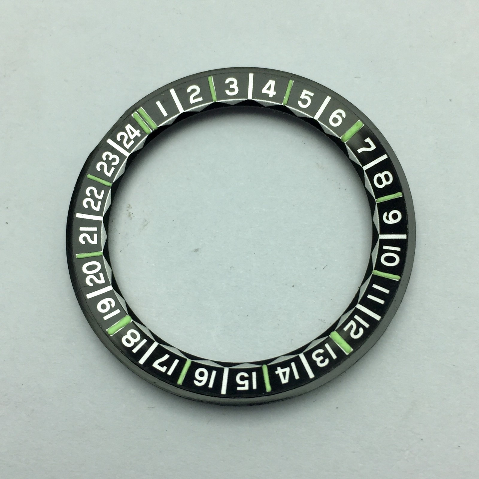 Orient World Diver Y469622-7A Watch Bezel Inner Ring NOS SMU206NRZ2
