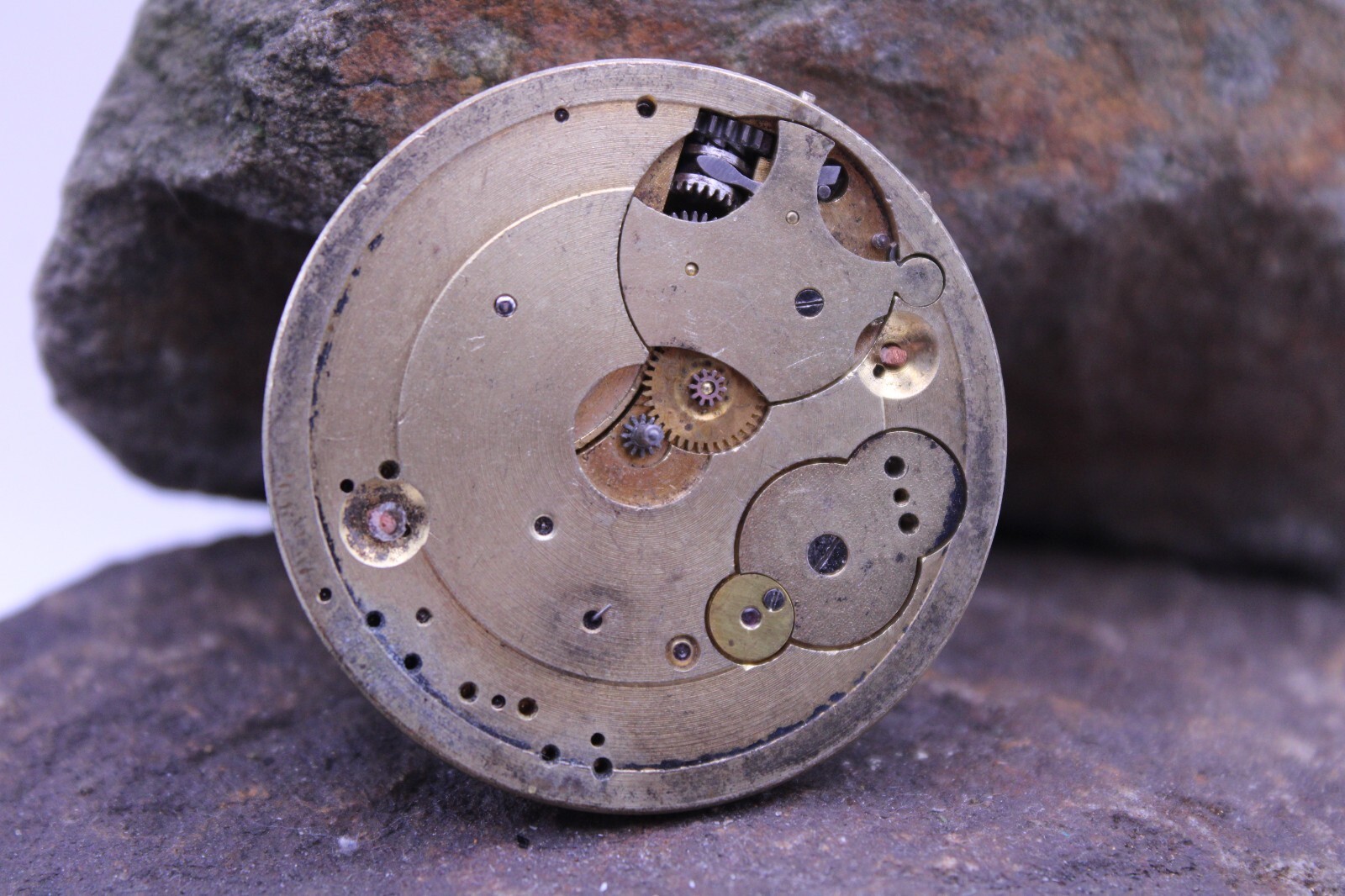 SWISS POCKET WATCH MOVEMENT 40.5mm FOR SPARES OR REPAIR (A12)