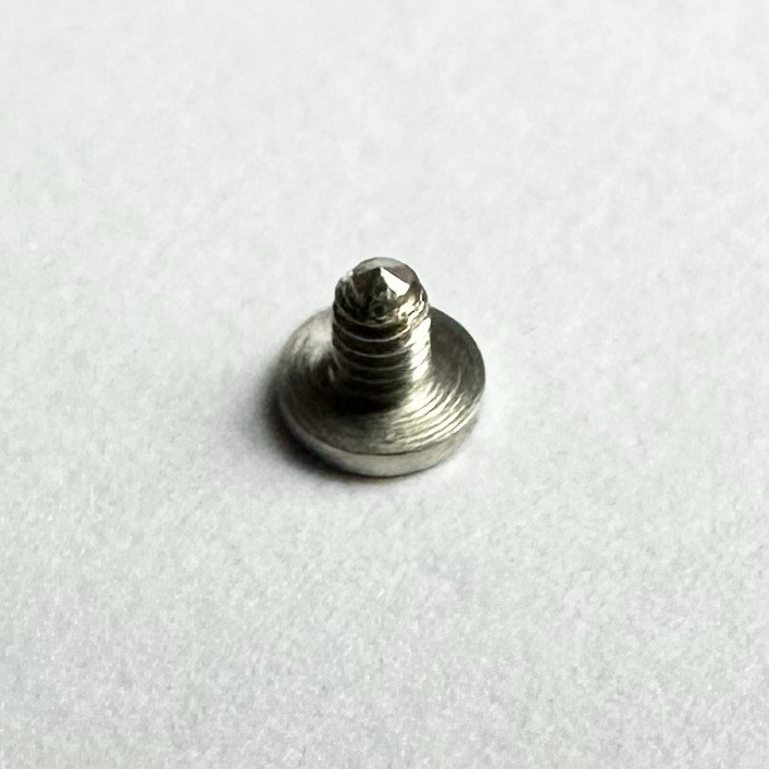 022 467 NOS RATCHET WHEEL SCREW SEIKO 5606 5621 5625 5626 5641 5645 5646 ETC.